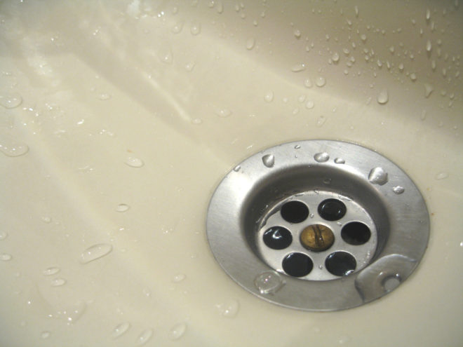 сырость в раковине
