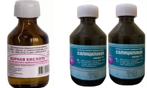 При появлении кожных высыпаний применяют Борную и Салициловую кислоты