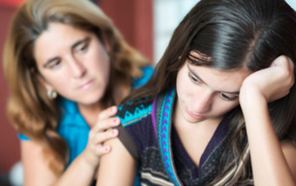 Мама просит прощение у дочери