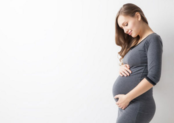 Беременная девушка