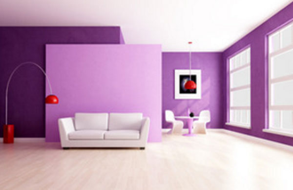 Комната с фиолетовыми стенами