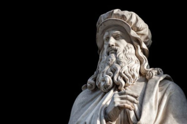 Статуя Леонардо Да Винчи