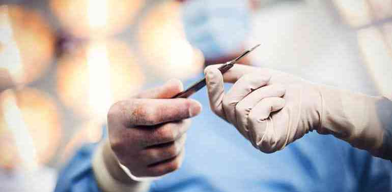 Как происходит удаление аденомы простаты через мочеиспускательный канал?